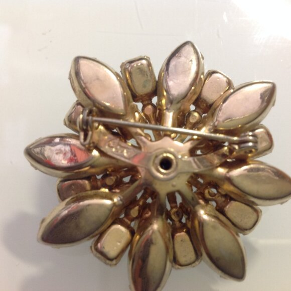Coro Brooch Blue Stones on Gold Metal Snowflake Sunburst Starburst - Picture 9 of 12